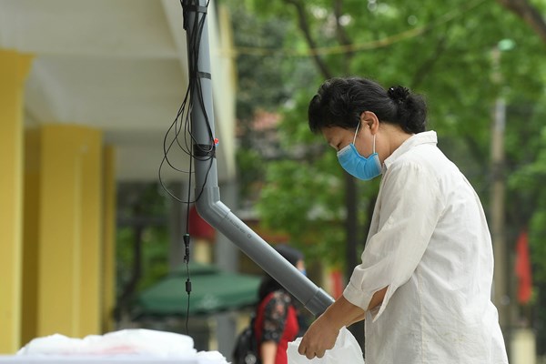 Cây “ATM gạo” đầu tiên ở Hà Nội - Anh 9