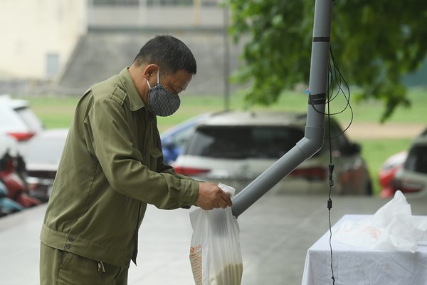 Cây “ATM gạo” đầu tiên ở Hà Nội - Anh 8