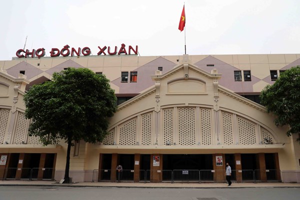 Tranh cổ động tiếp lửa chống dịch Covid-19 giữa phố phường Hà Nội - Anh 13