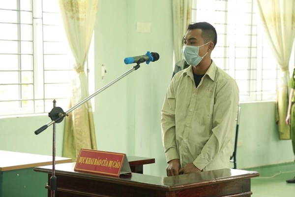 Lĩnh án sau 5 ngày phạm tội chống người thi hành công vụ trong phòng chống dịch: Xử nghiêm để an toàn cho xã hội - Anh 1