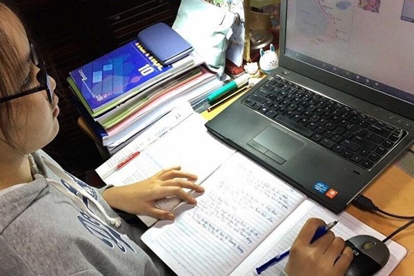 Cần đảm bảo an toàn cho học sinh trên không gian mạng - Anh 1
