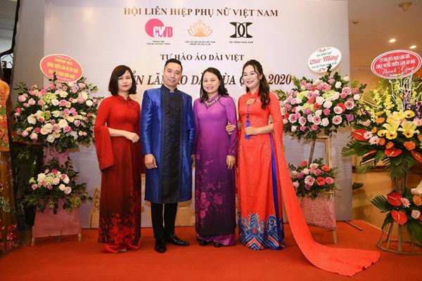 Chủ tịch CLB Áo dài Việt Nam , NTK Đỗ Trịnh Hoài Nam: Cảm xúc Tự hào Áo dài Việt trên từng thiết kế - Anh 1