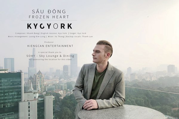 Kyo York lãng tử trong MV Sầu đông phiên bản song ngữ - Anh 2