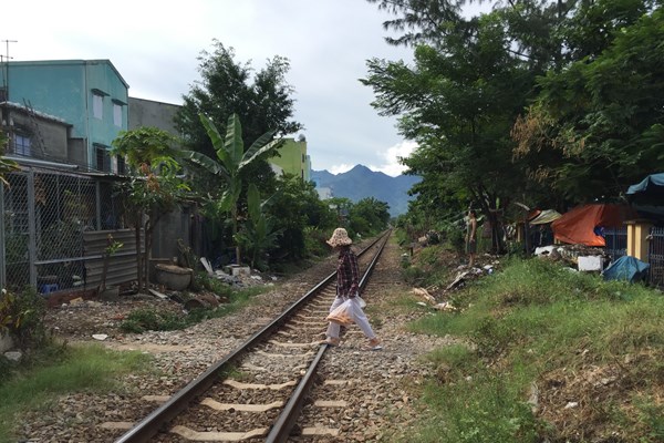 Đà Nẵng: Cũng biết là nguy hiểm, nhưng vì đi cho nhanh - Anh 1
