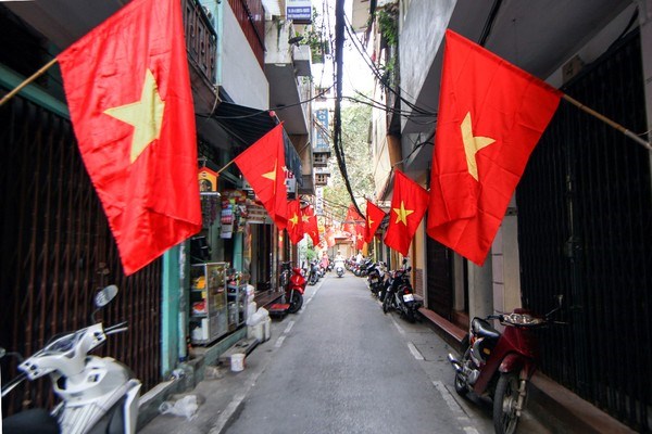 Hà Nội trang trí, tuyên truyền phong phú, sinh động - Anh 1