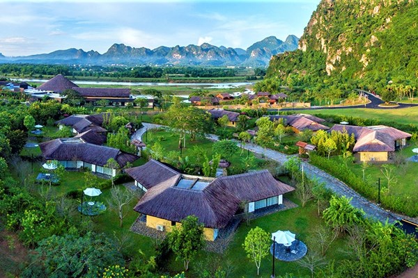 Mở cửa nhưng phải đảm bảo an toàn - Anh 1