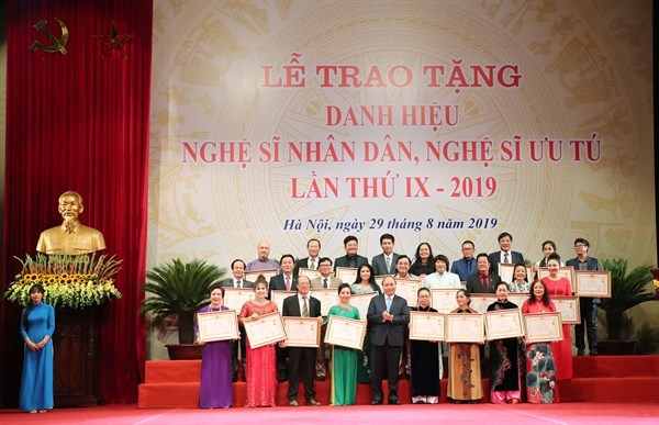 Lấy ý kiến Dự thảo Nghị định sửa đổi, bổ sung quy định về xét tặng danh hiệu 