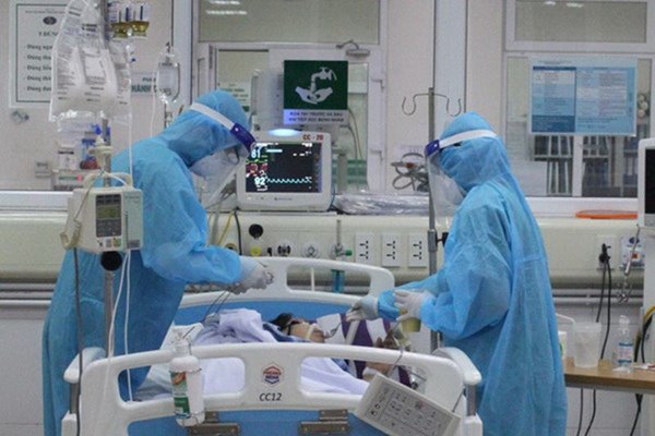 Quỹ BHYT thanh toán cho bệnh nhân mắc Covid-19 ra sao? - Anh 1