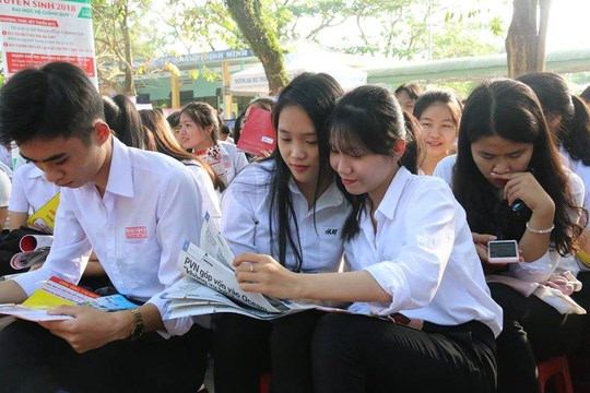 Quảng Nam: Học sinh, sinh viên trở lại trường học vào ngày 4.5 - Anh 1