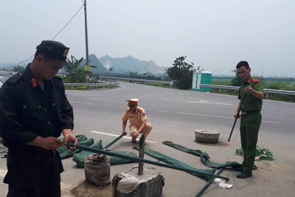 Hà Nội: 30 chốt kiểm dịch Covid-19 hoàn thành nhiệm vụ - Anh 1