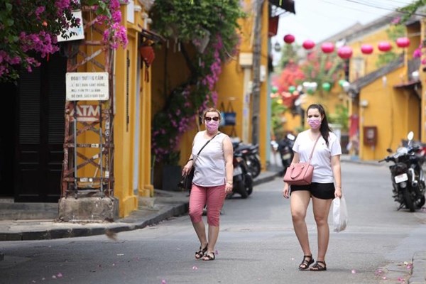 Hội An: Đón khách tham quan miễn phí dịp lễ 30.4 và 1.5 - Anh 1