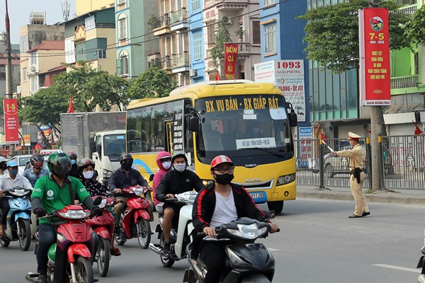 Hà Nội: Bến xe Giáp Bát đìu hiu trước kỳ nghỉ lễ 30.4 - Anh 8