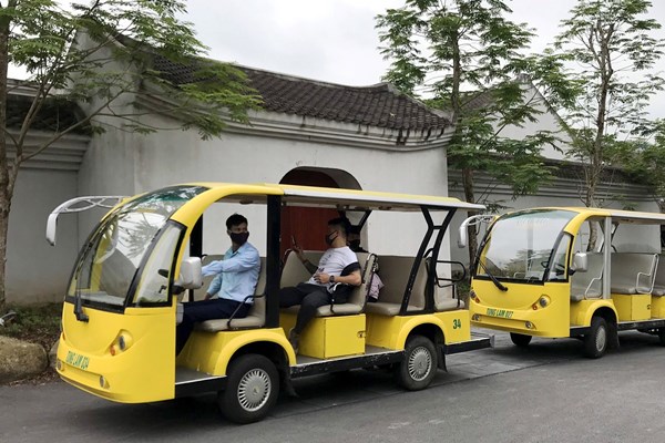 Từ 12h ngày 1.5, cho phép hoạt động tham quan trên vịnh Hạ Long và một số điểm du lịch nổi tiếng - Anh 2