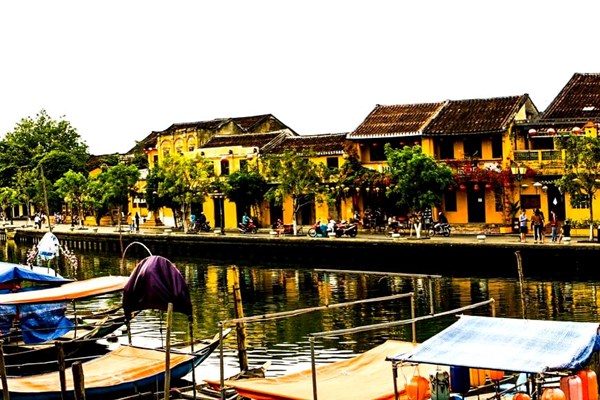 Du lịch dịp lễ 30.4-1.5: Không còn cảnh “vỡ trận” - Anh 2