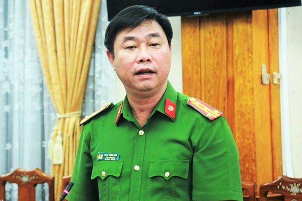 Công bố, trao quyết định của  Bộ Công an về công tác cán bộ. - Anh 1