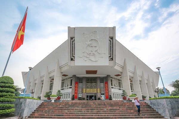 Bảo tàng, di tích mở cửa nhưng không lơ là với dịch - Anh 1