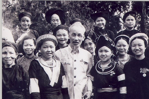 Tháng năm nhớ Bác tại 