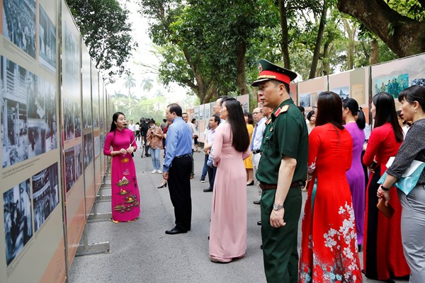 Hội thảo khoa học Chủ tịch Hồ Chí Minh- Cuộc đời và sự nghiệp - Anh 4