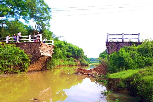 Sập cầu trong đêm ở Vĩnh Linh, không thiệt hại về người - Anh 1