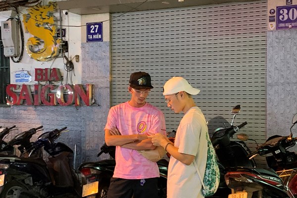 Hà Nội: Phố Tạ Hiện đông dần trở lại - Anh 13
