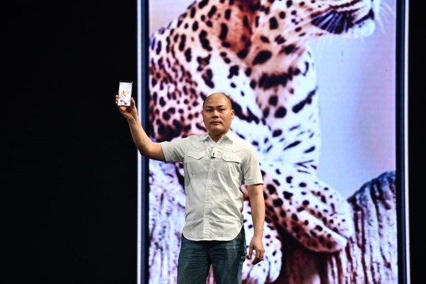 Ra mắt điện thoại thông minh Bphone thế hệ thứ 4 - Anh 1