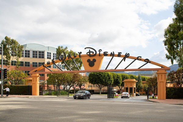 Disney cũng 