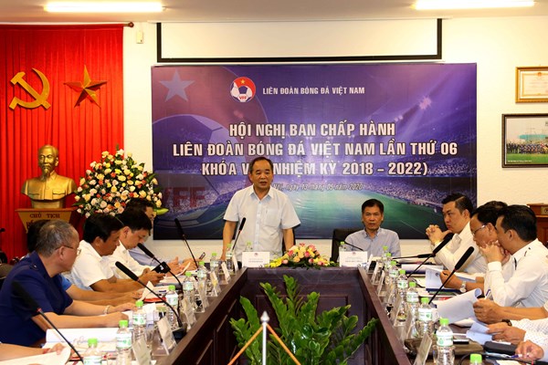 Do ảnh hưởng của Covid-19, sẽ chỉ có một đội xuống hạng tại V.League 2020 - Anh 1