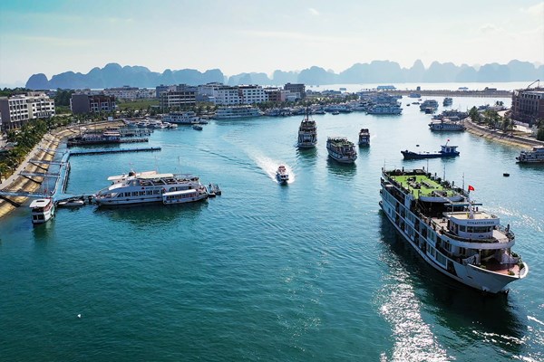 Quảng Ninh:​​​​​​​ Chương trình nghệ thuật “Chào hè Hạ Long - Quảng Ninh 2020” - Anh 3