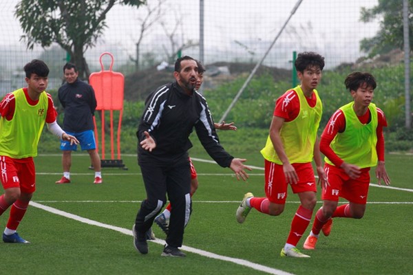 PVF tuyển sinh khóa 12, tìm kiếm tài năng bóng đá trẻ - Anh 4