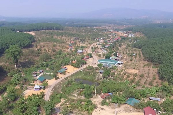 Gần 1.300 hộ dân ở Kon Tum “khát” nước sinh hoạt - Anh 1