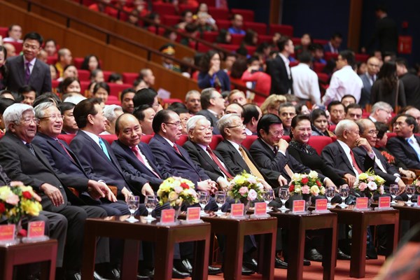 Mỗi bước đi lên của cách mạng Việt Nam gắn liền với công lao to lớn của Chủ tịch Hồ Chí Minh - Anh 5