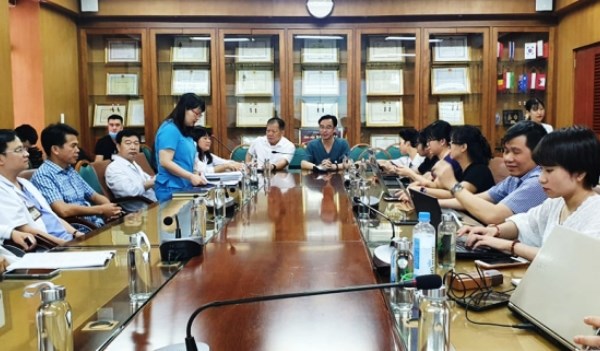 Bệnh viện Bạch Mai thông tin về việc giải thể đơn vị dịch vụ trực thuộc và trách nhiệm với người lao động - Anh 1
