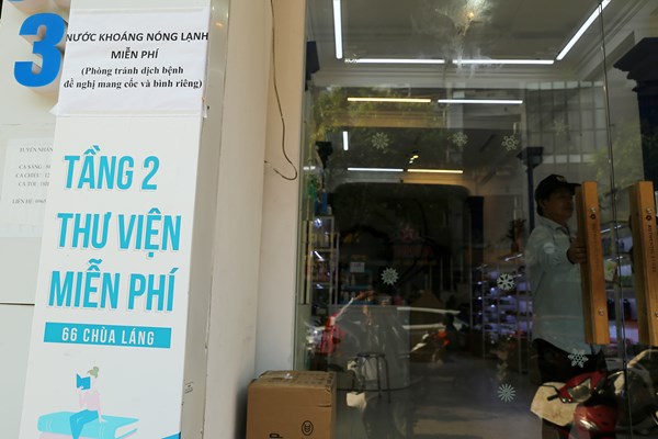 Độc đáo thư viện miễn phí: Trà, coffee, nước uống, internet … - Anh 1
