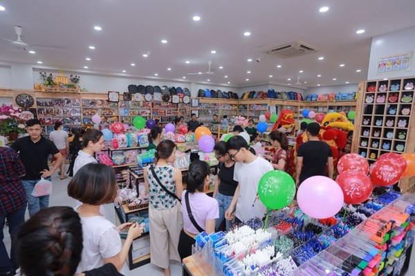 Trí Đức Books mở thêm nhà sách dành cho người dân thủ đô - Anh 2