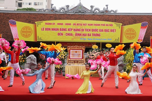 Hà Nội đón nhận Bằng xếp hạng Di tích quốc gia đặc biệt Đền - Chùa - Đình Hai Bà Trưng - Anh 4