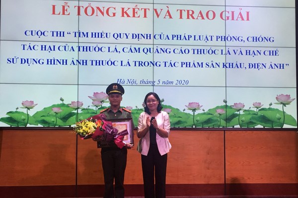Bộ VHTTDL tổng kết và trao giải cuộc thi tìm hiểu về tác hại của thuốc lá - Anh 1