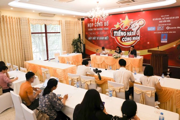 Cuộc thi “Tiếng hát Công nhân”: Đưa những giọng ca từ nhà máy, công trường lên sân khấu - Anh 3