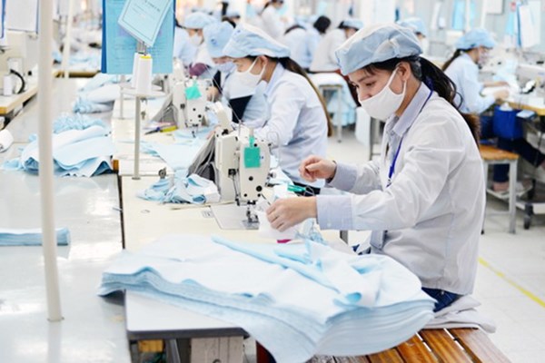 Thị trường lao động vẫn còn  