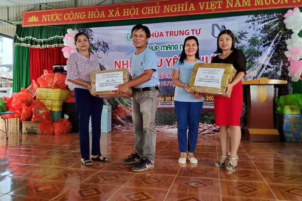 Món quà ý nghĩa cho các bệnh nhi - Anh 6