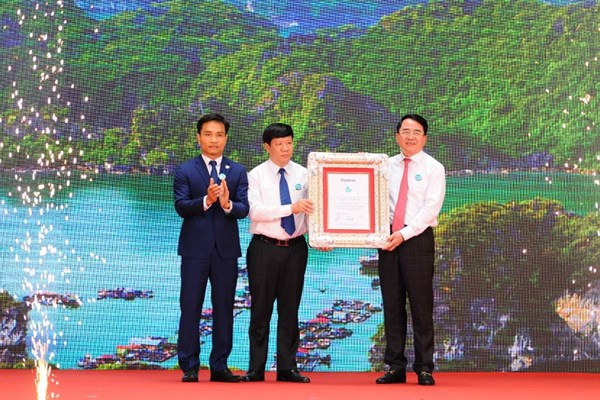 Hải Phòng:​​​​​​​ Khai trương tuyến cáp vượt biển Cát Hải - Phù Long có trụ cáp treo cao nhất thế giới - Anh 4