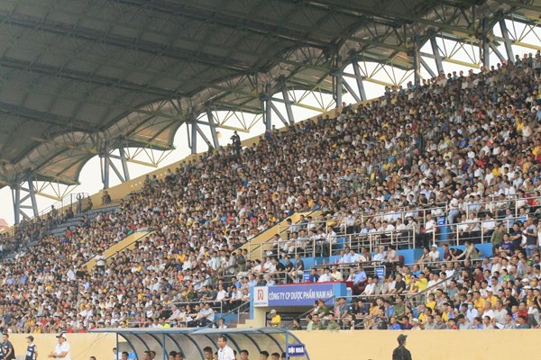 V.League 2020 trở lại : Không thể ấn tượng hơn - Anh 1
