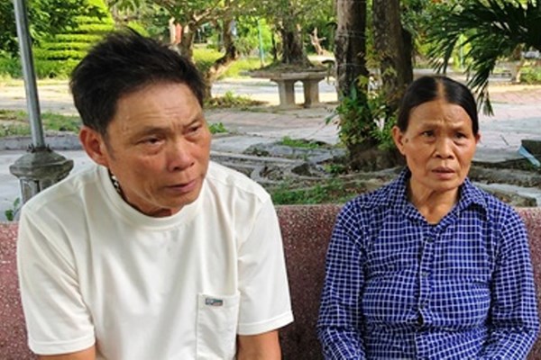 Tiền chính sách​​​​​​​ sao lại nhận thay? - Anh 1