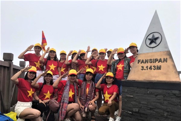 Khảo sát kích cầu du lịch vùng Tây Bắc - Anh 1