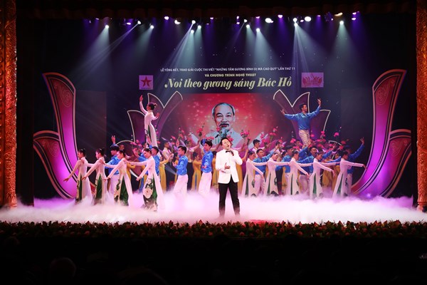 Lan tỏa ý nghĩa chương trình nghệ thuật Noi theo gương sáng Bác Hồ - Anh 6
