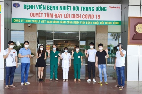 Thêm 1 trường hợp mắc Covid-19, 9 bệnh nhân ra khỏi bệnh - Anh 1