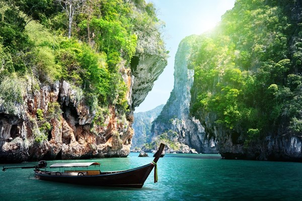 Vietjet là hãng hàng không đầu tiên khai thác trở lại tại sân bay Phuket (Thái Lan) từ ngày 13/06/2020 - Anh 1