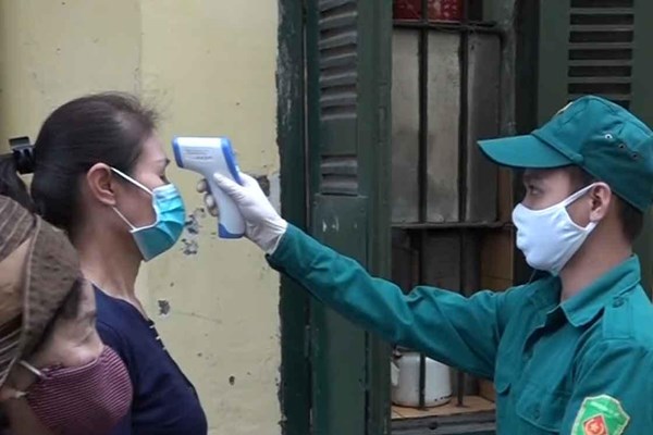 Bảo vệ người dân​​​​​​​ là ưu tiên hàng đầu - Anh 1