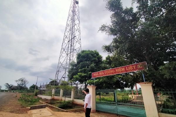 Gia Lai: Xây dựng trạm phát sóng trong Nhà bia tưởng niệm liệt sĩ - Anh 1