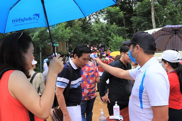 Cẩn thận với những tour kích cầu kém chất lượng - Anh 2