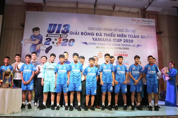 Thầy trò HLV Park Hang-seo giao lưu với các cầu thủ nhí - Anh 3